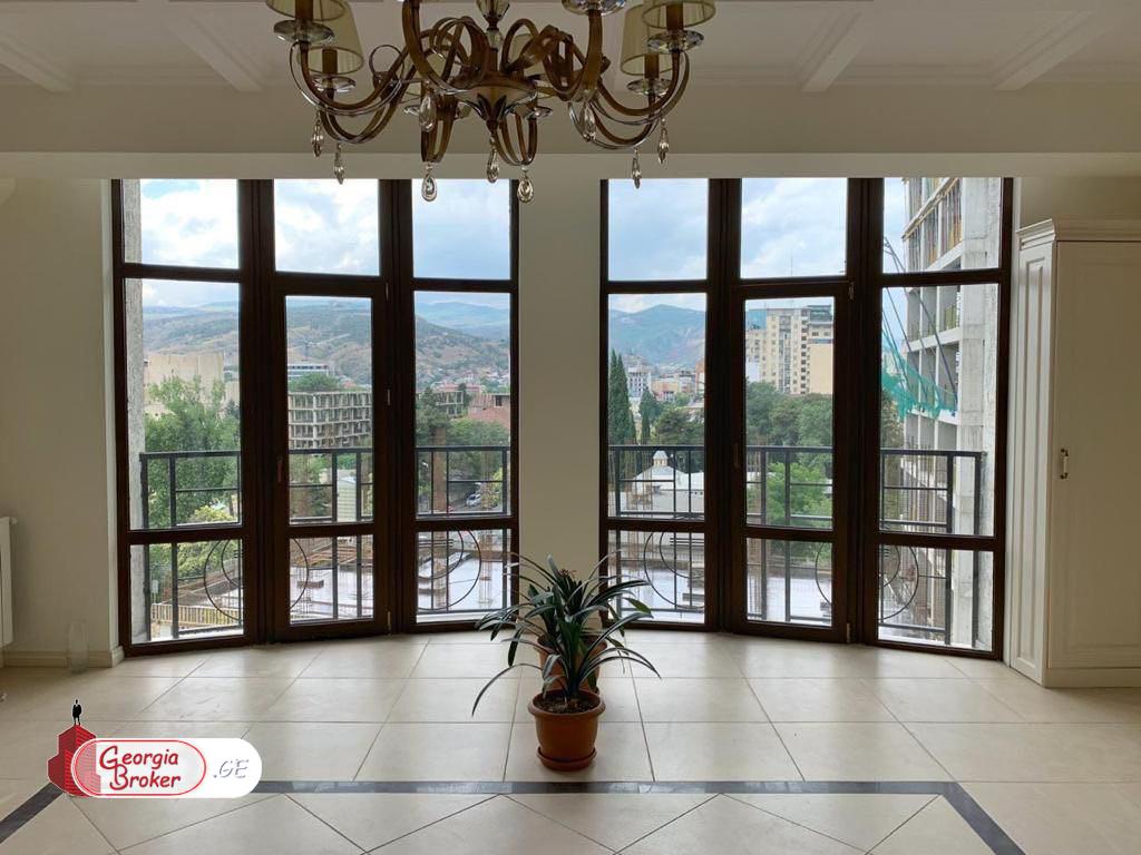 nearly repaired 2-room apartment for sale