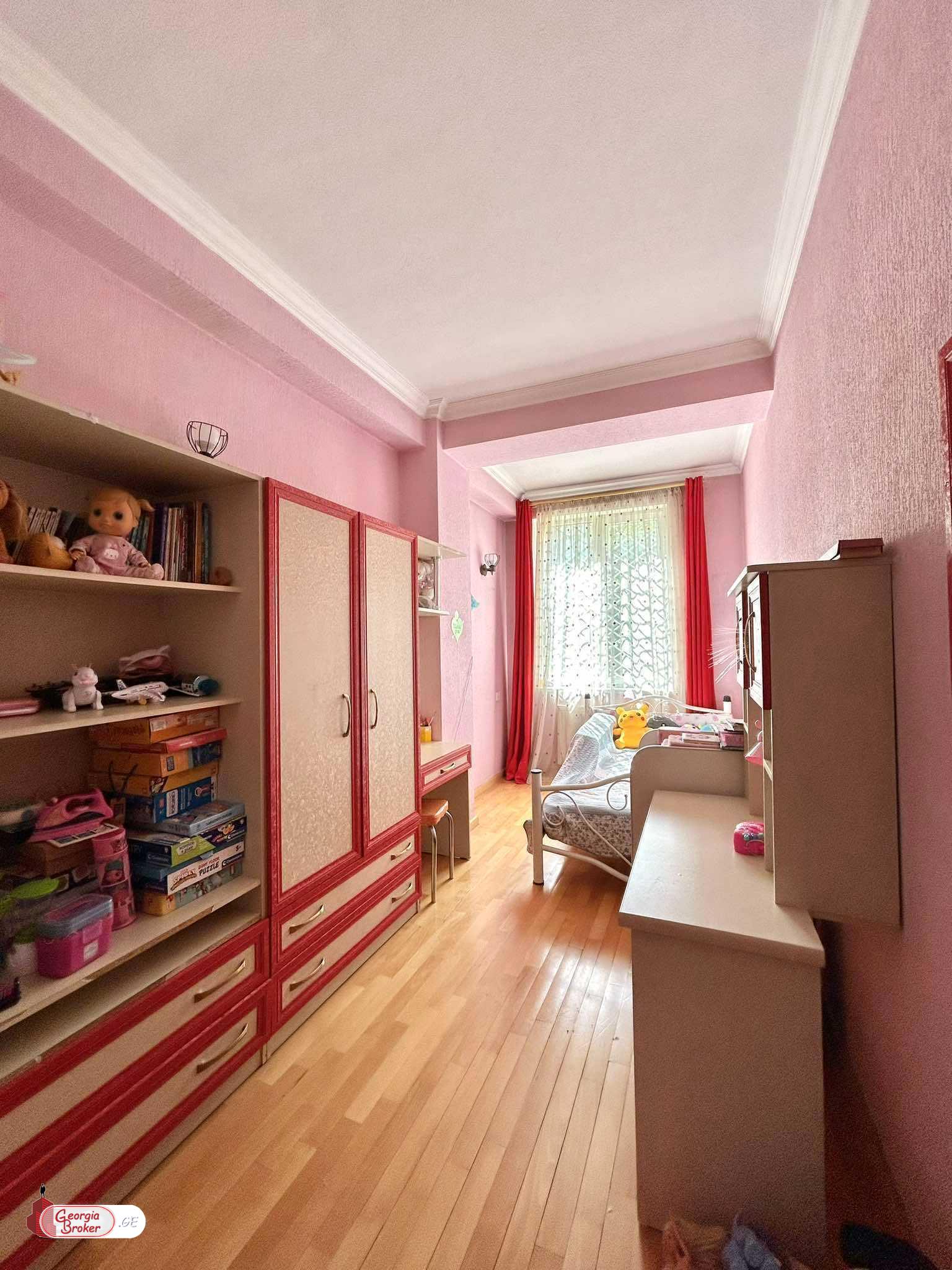 nearly repaired 4-room apartment for sale