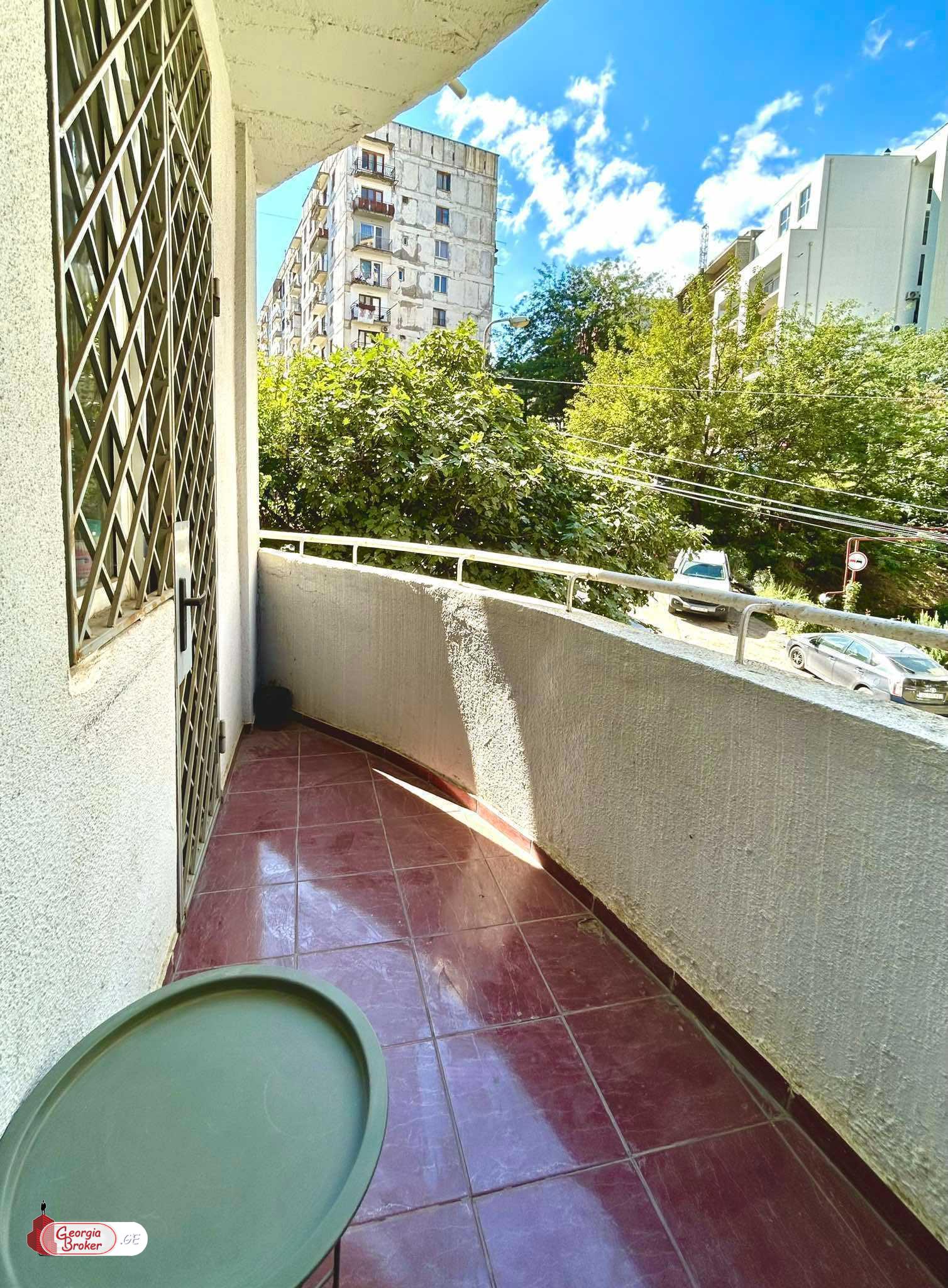 nearly repaired 4-room apartment for sale