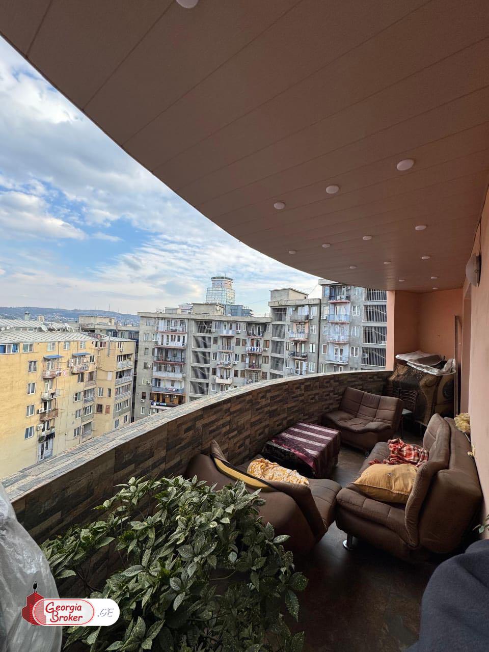 იყიდება ახალი გარემონტებული 3 ოთახიანი ბინა