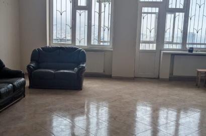 იყიდება ახალი გარემონტებული 5 ოთახიანი ბინა