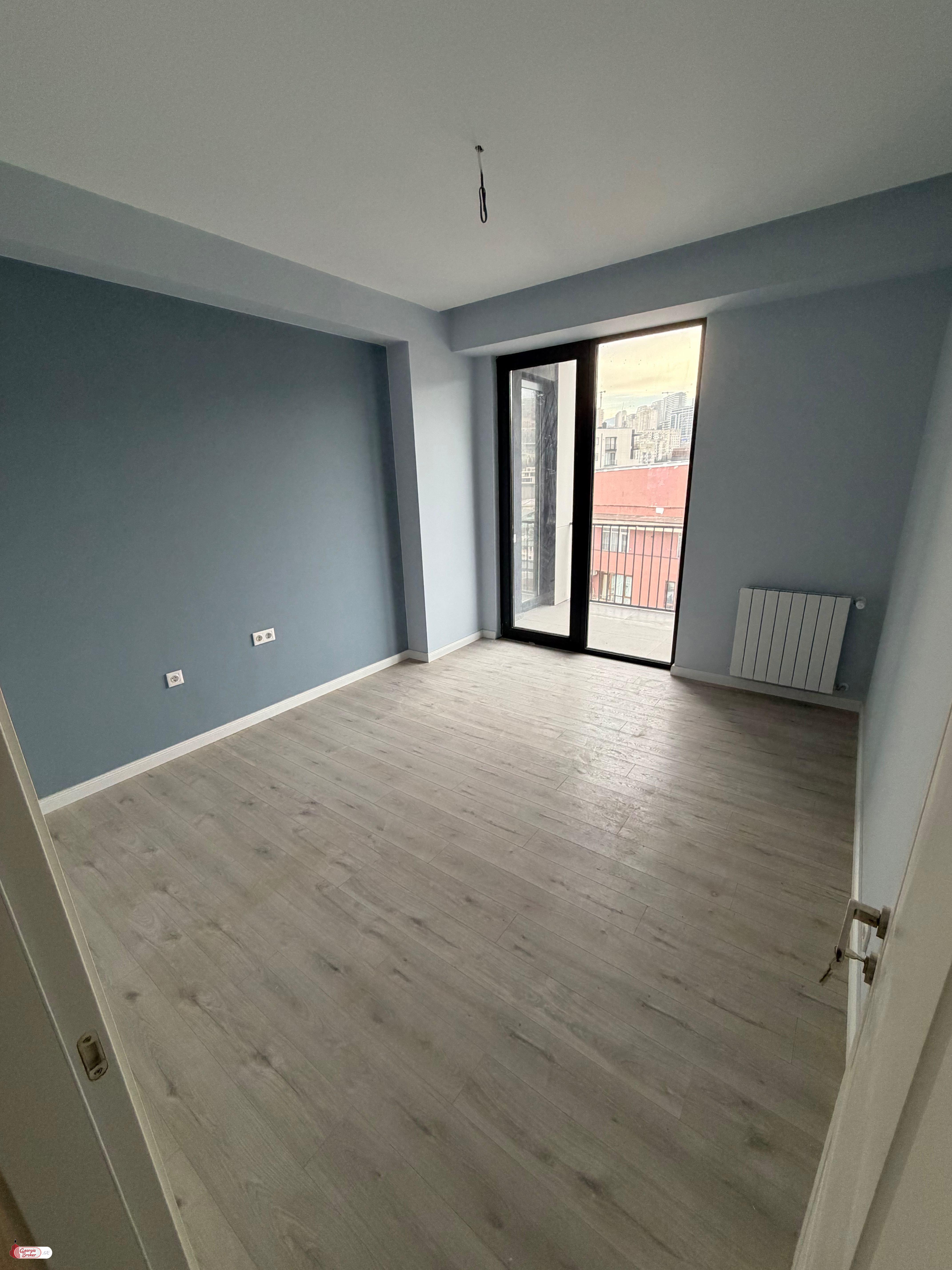 იყიდება ახალი გარემონტებული 4 ოთახიანი ბინა