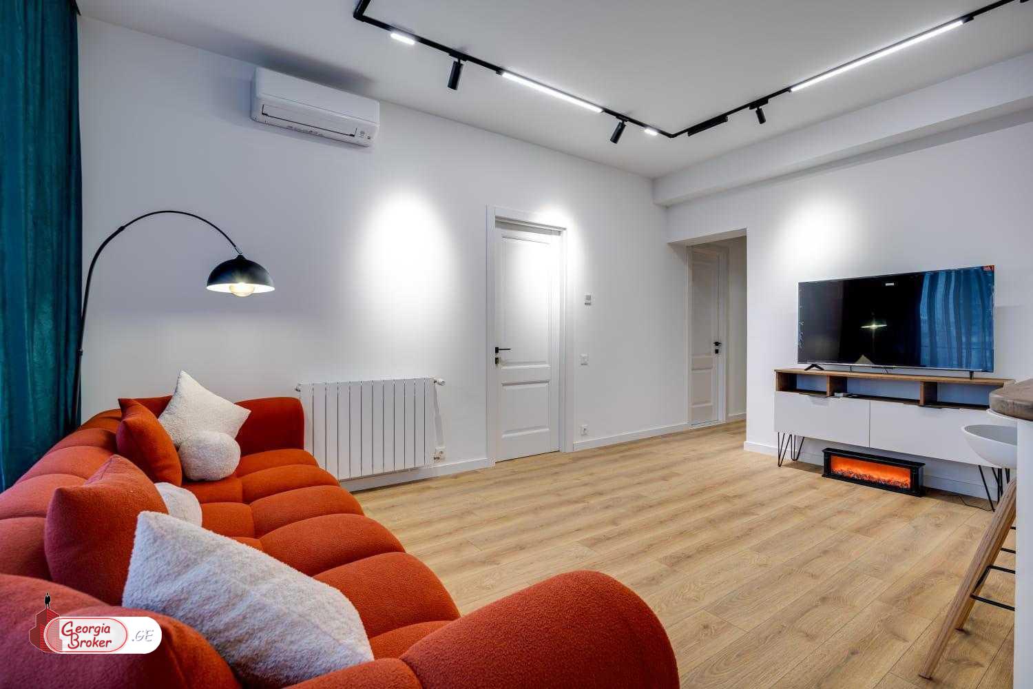 nearly repaired 3-room apartment for sale