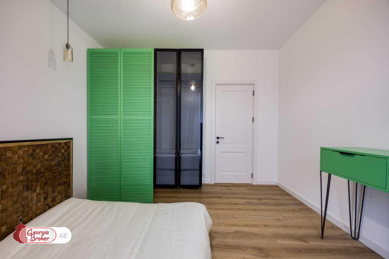 nearly repaired 3-room apartment for sale