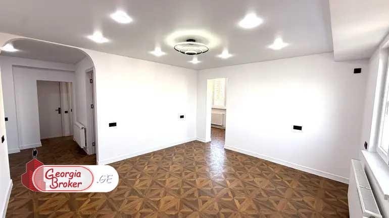 იყიდება ახალი გარემონტებული 4 ოთახიანი ბინა