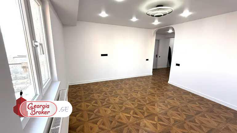 იყიდება ახალი გარემონტებული 4 ოთახიანი ბინა