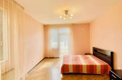 nearly repaired 5-room apartment for sale