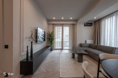 იყიდება ახალი გარემონტებული 3 ოთახიანი ბინა