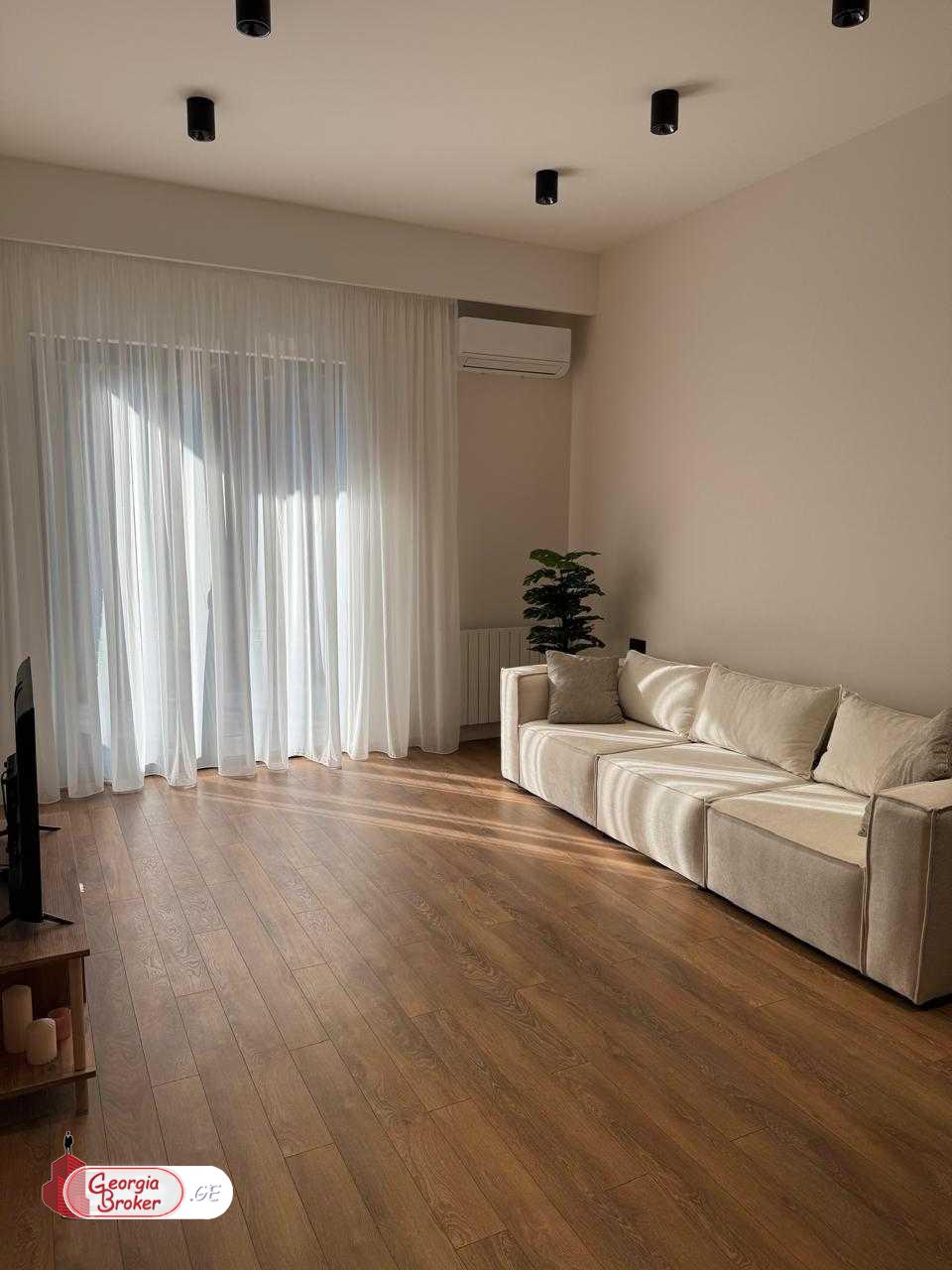 იყიდება ახალი გარემონტებული 2 ოთახიანი ბინა