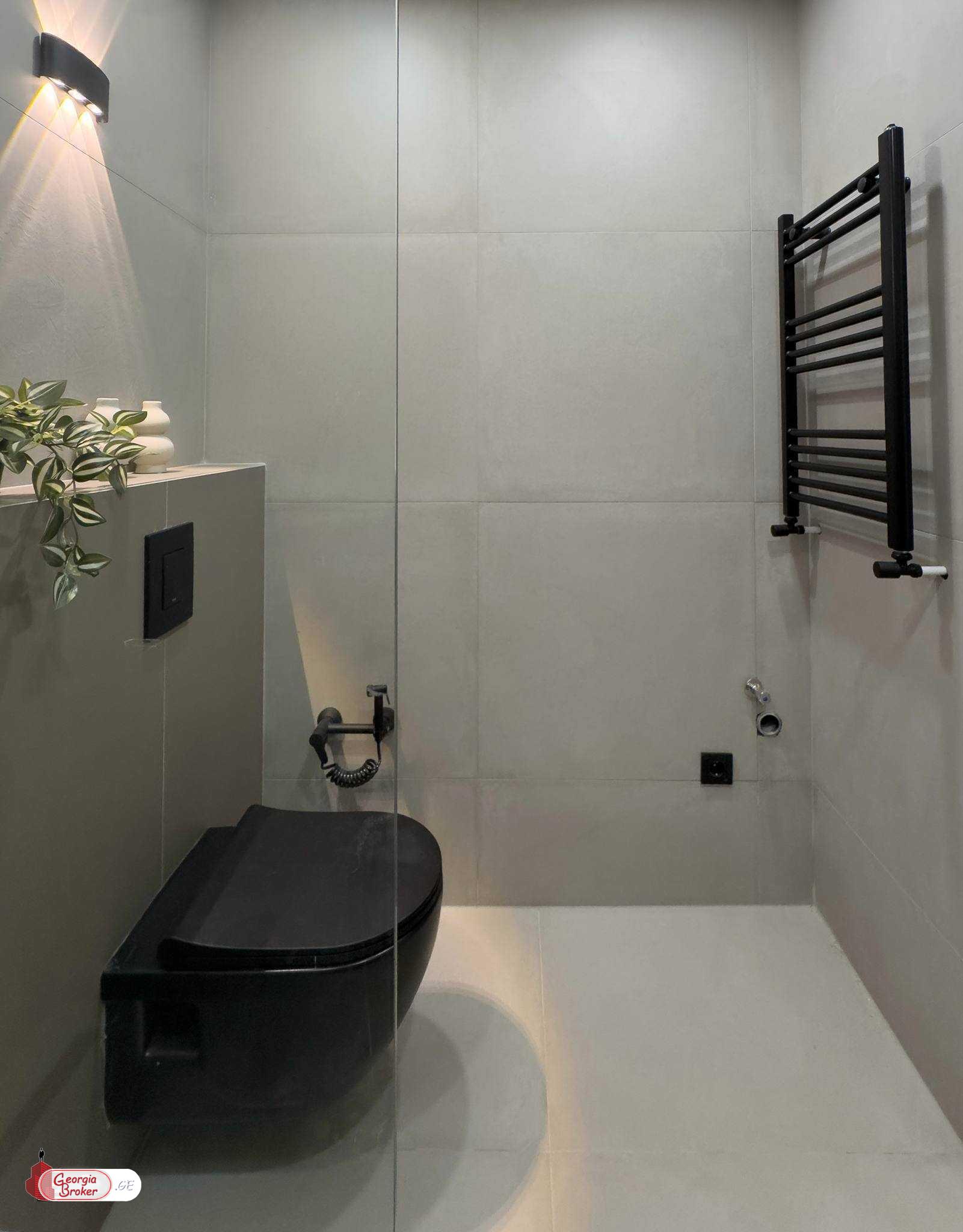 nearly repaired 2-room apartment for sale