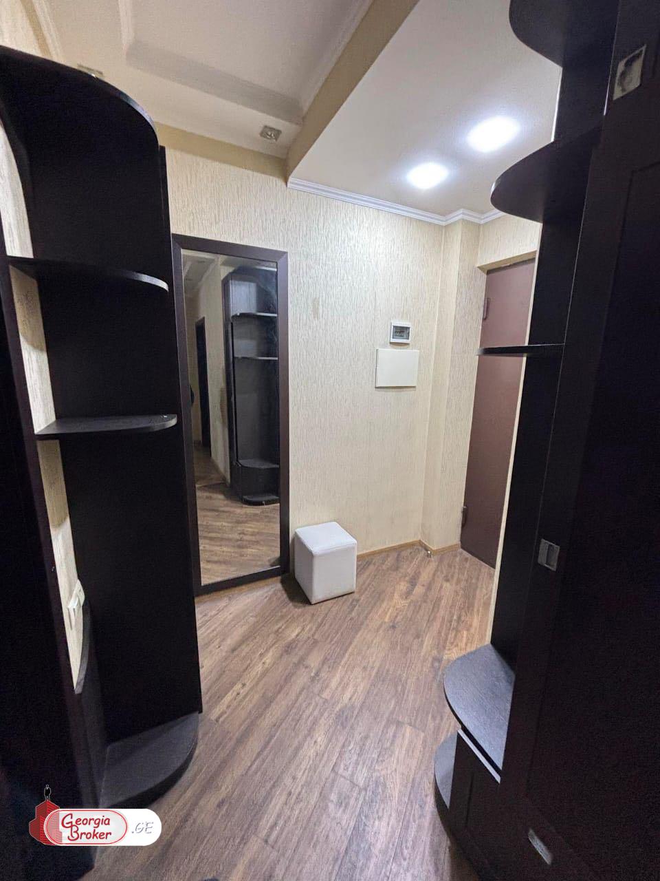 იყიდება ახალი გარემონტებული 3 ოთახიანი ბინა