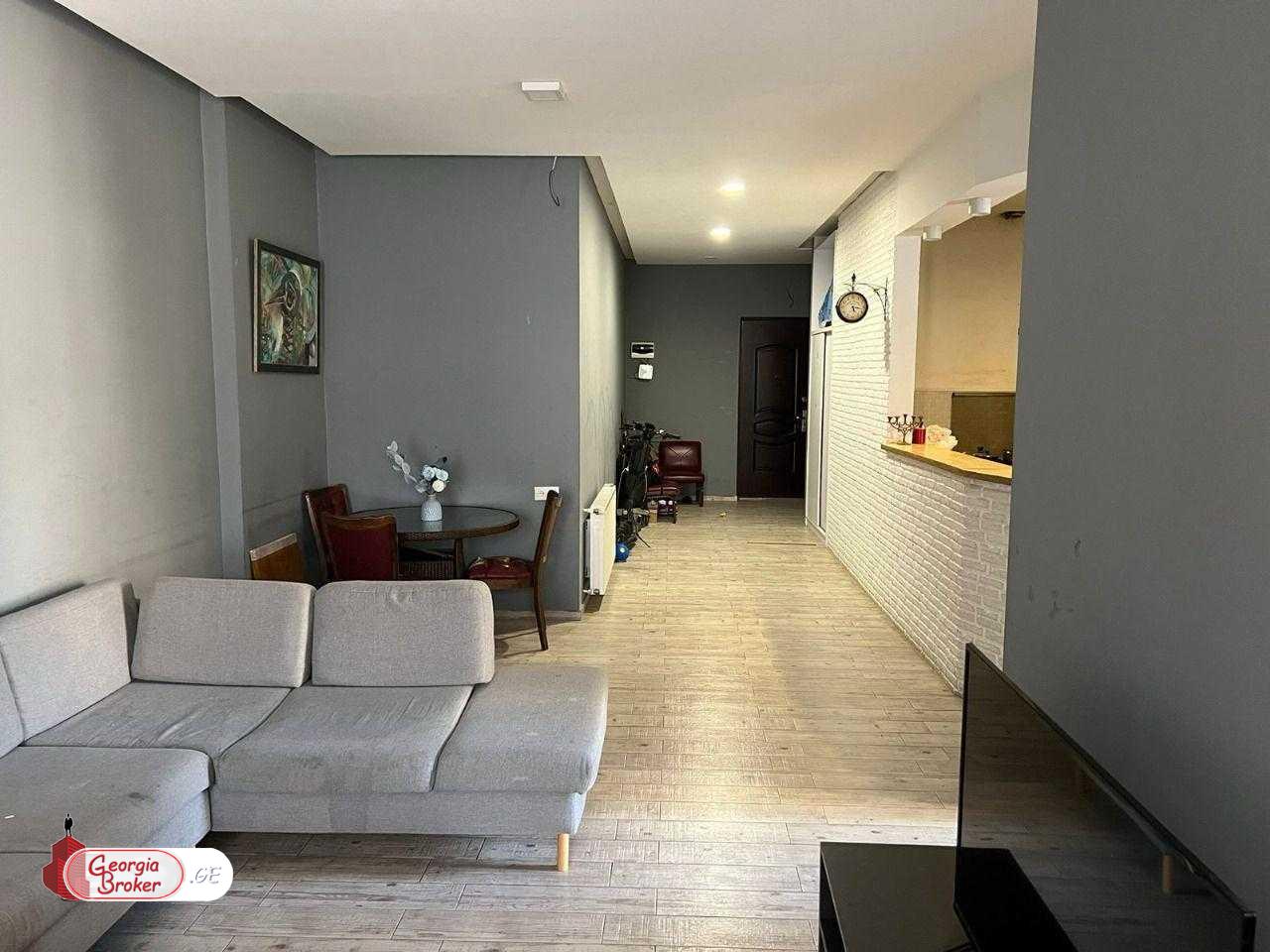 nearly repaired 4-room apartment for sale