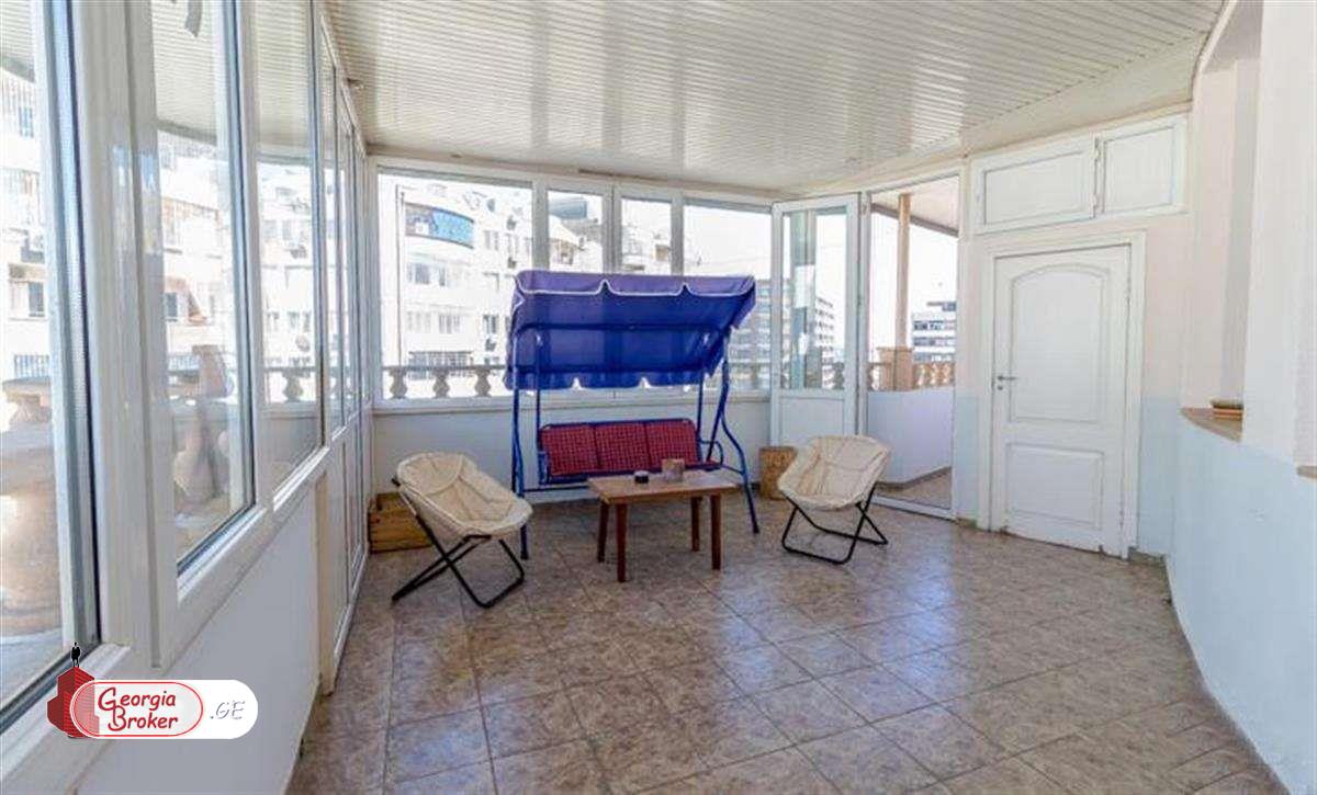 продается квартира с новым ремонтом 6-комнат