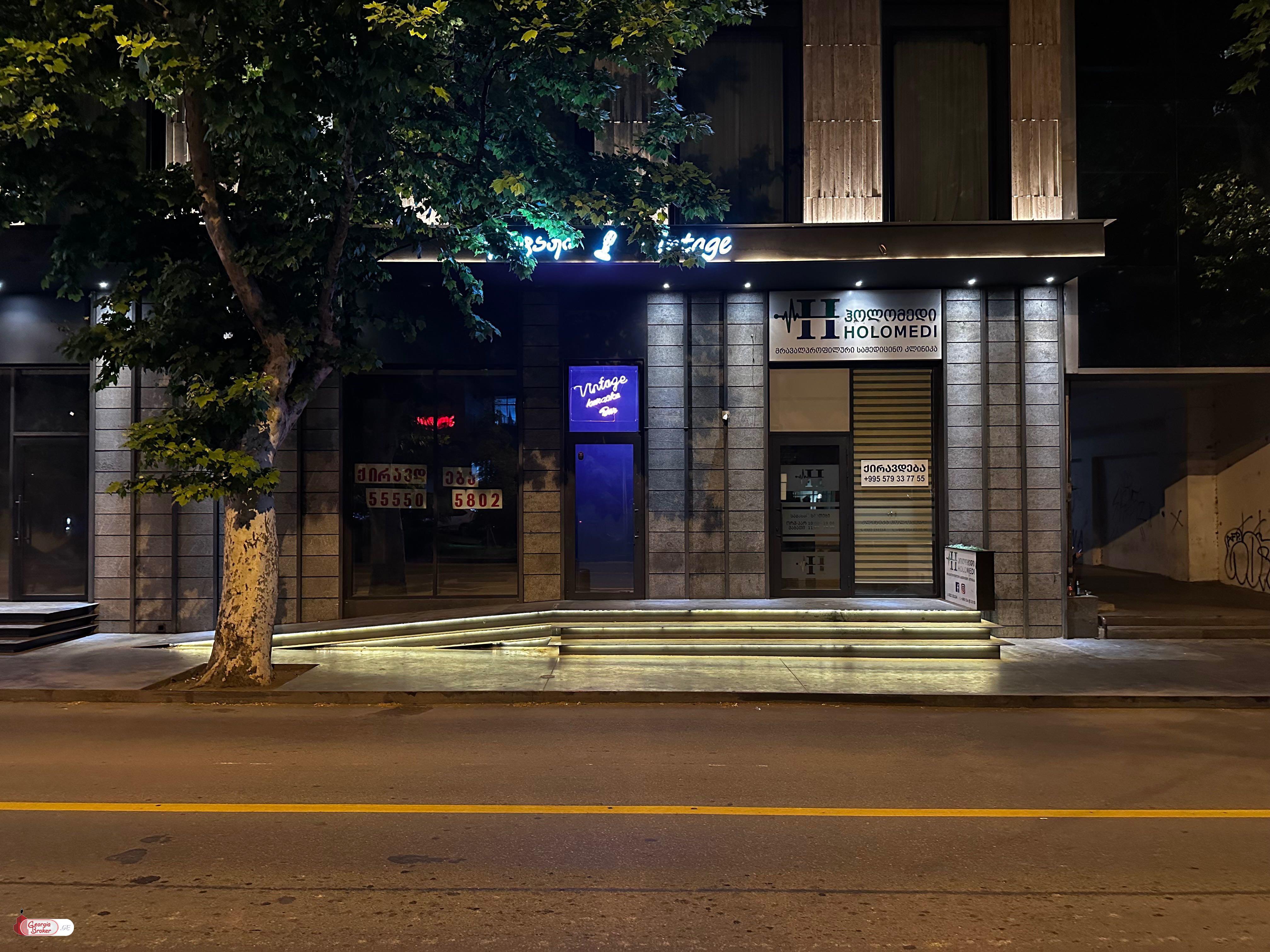 продается офис с новым ремонтом