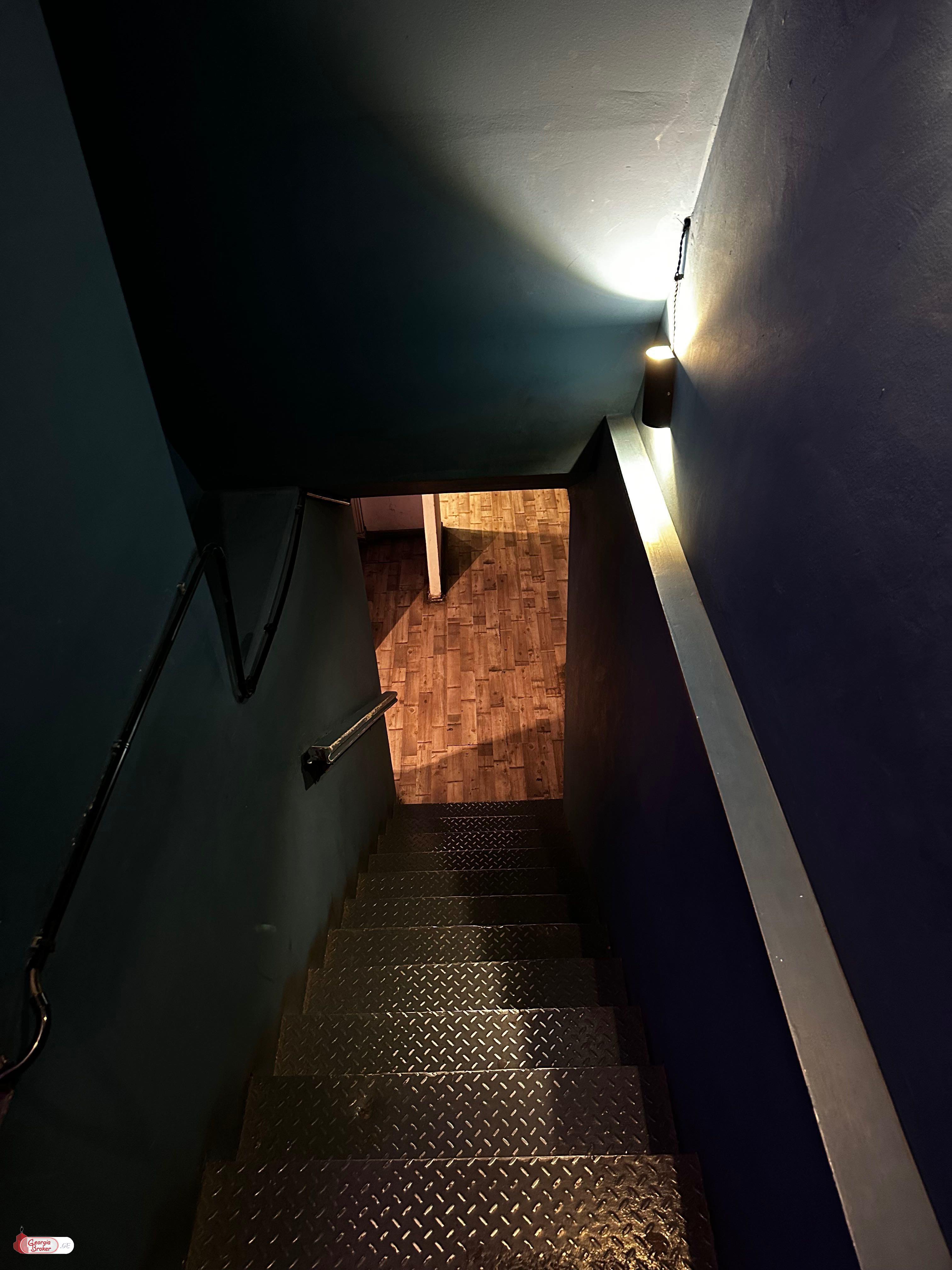 продается офис с новым ремонтом