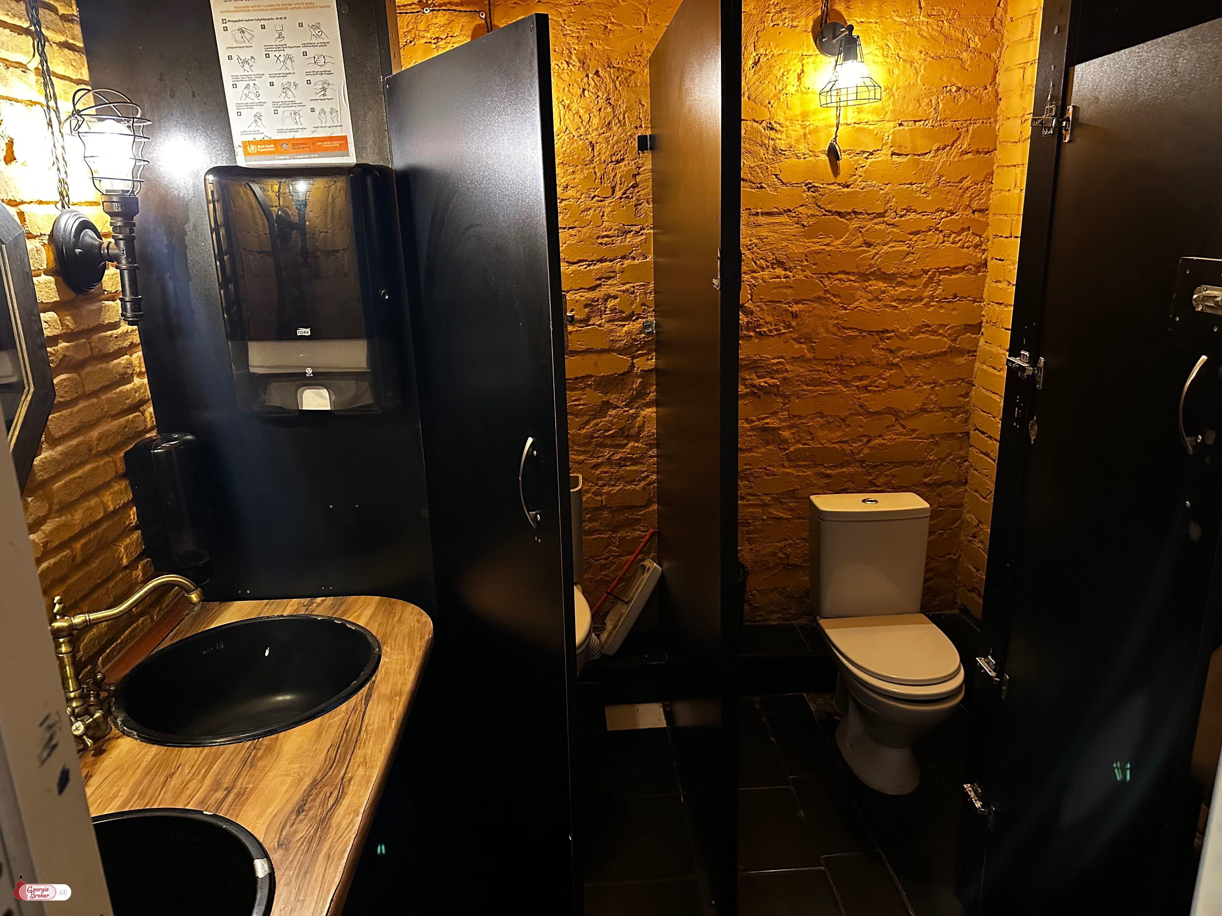 продается офис с новым ремонтом