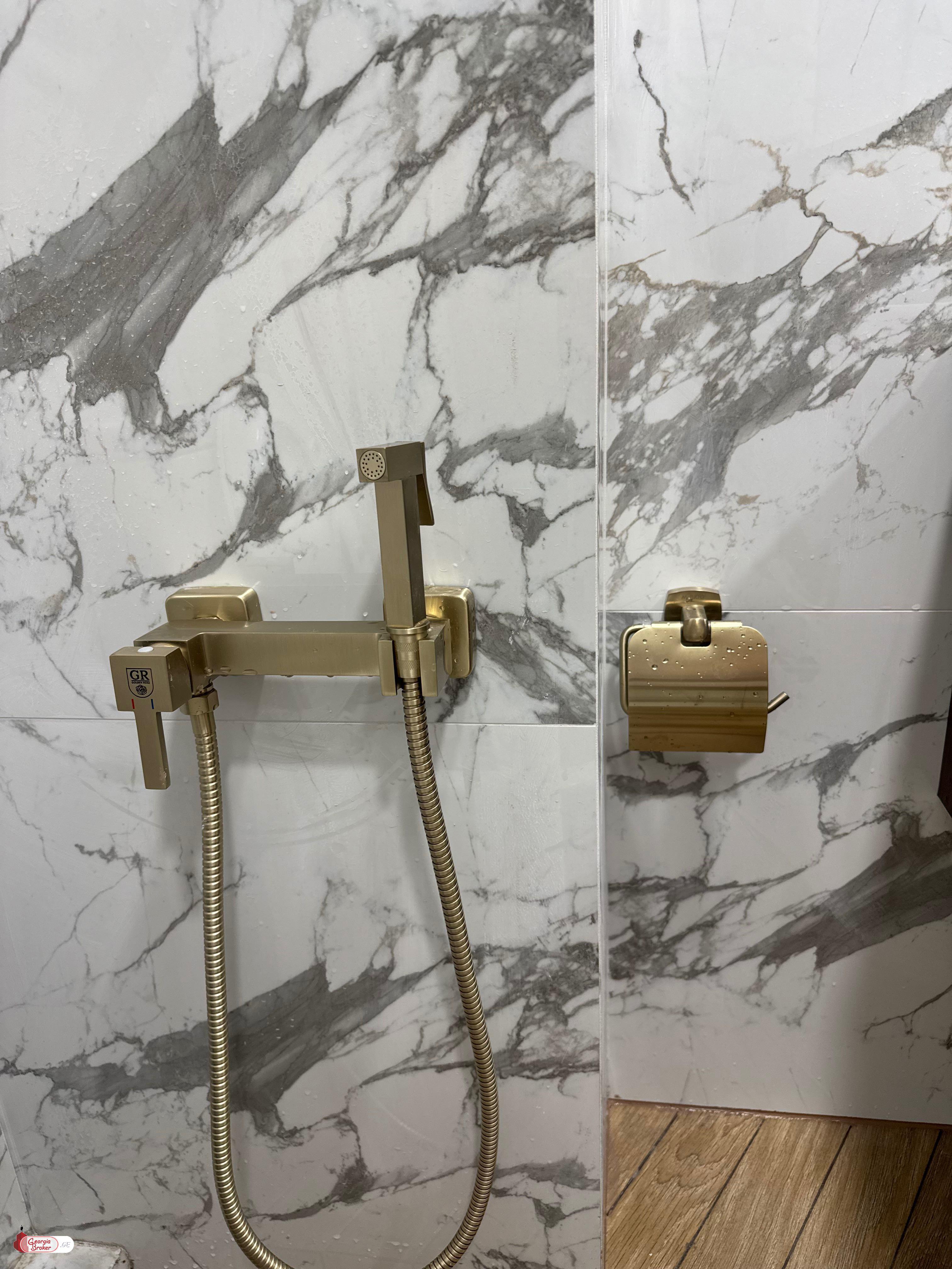 продается квартира с новым ремонтом 2-комнаты