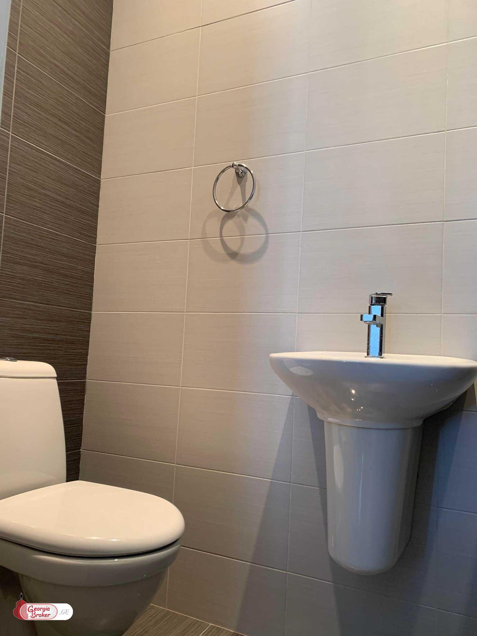 იყიდება ახალი გარემონტებული 3 ოთახიანი ბინა