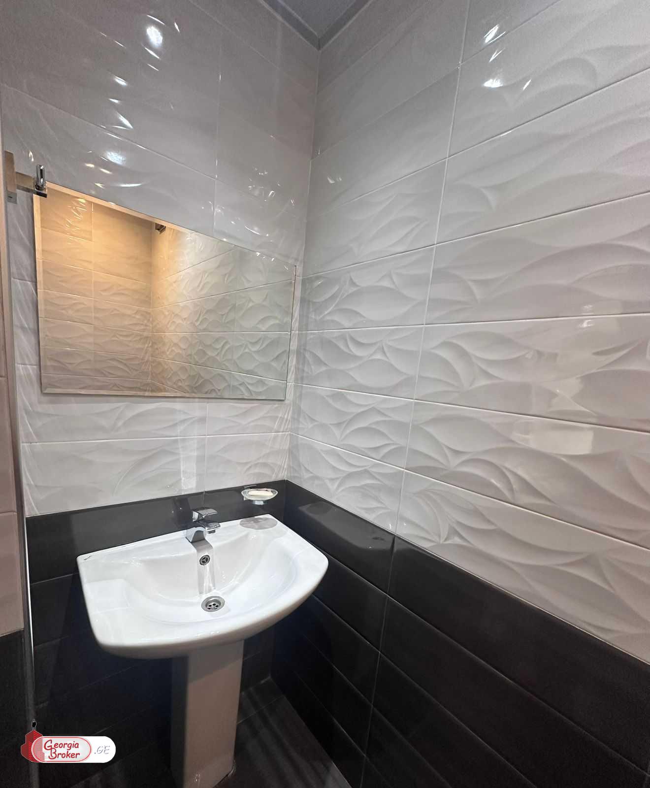 nearly repaired 3-room apartment for sale