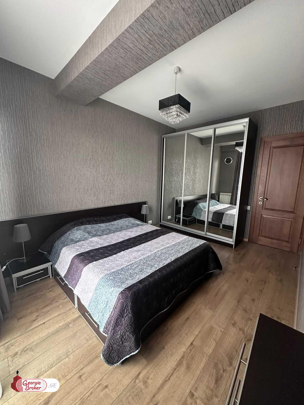 nearly repaired 3-room apartment for sale