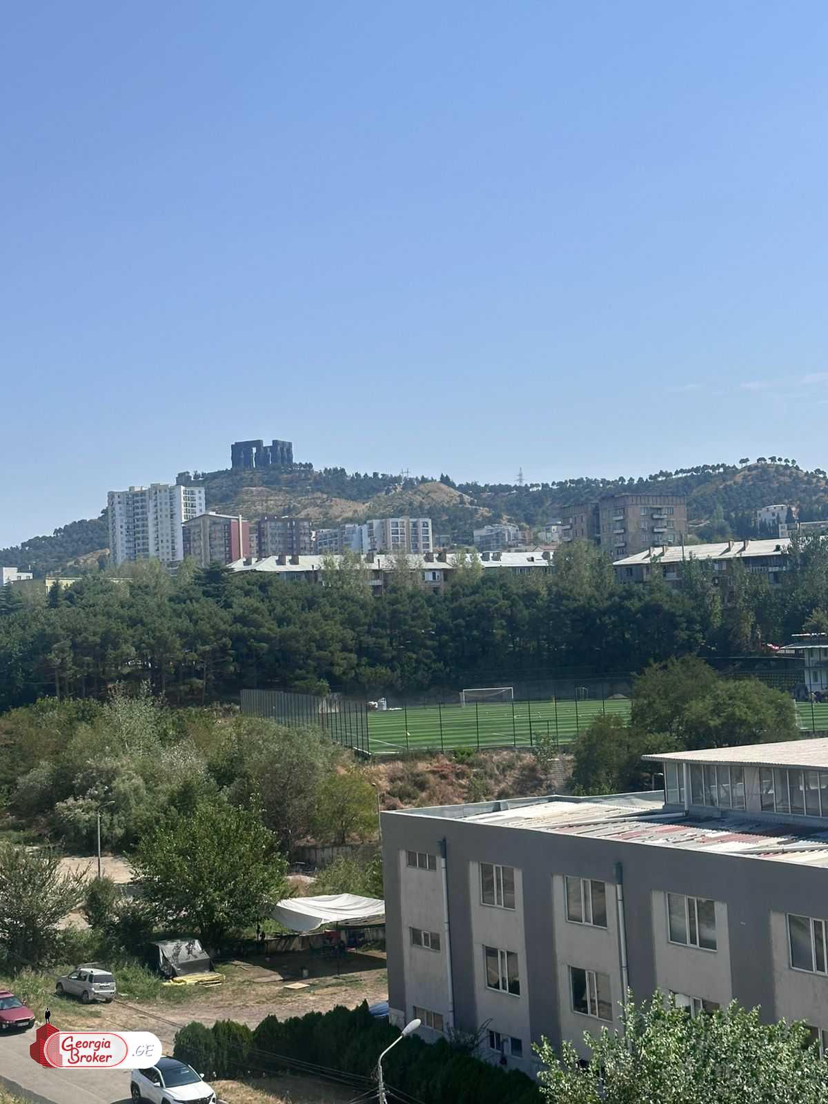 nearly repaired 3-room apartment for sale