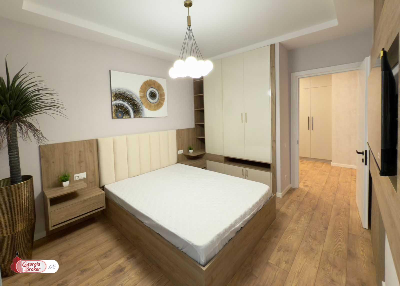 იყიდება ახალი გარემონტებული 3 ოთახიანი ბინა