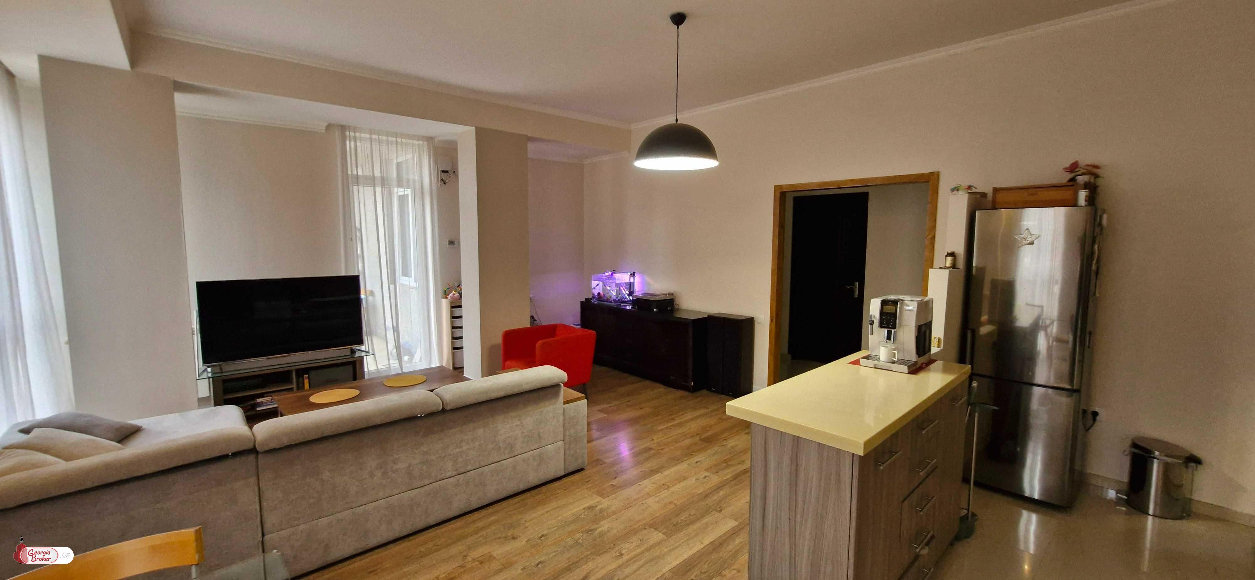 продается квартира с новым ремонтом 3-комнаты