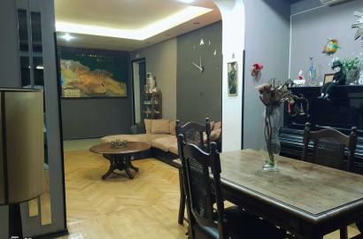 продается квартира с новым ремонтом 4-комнаты