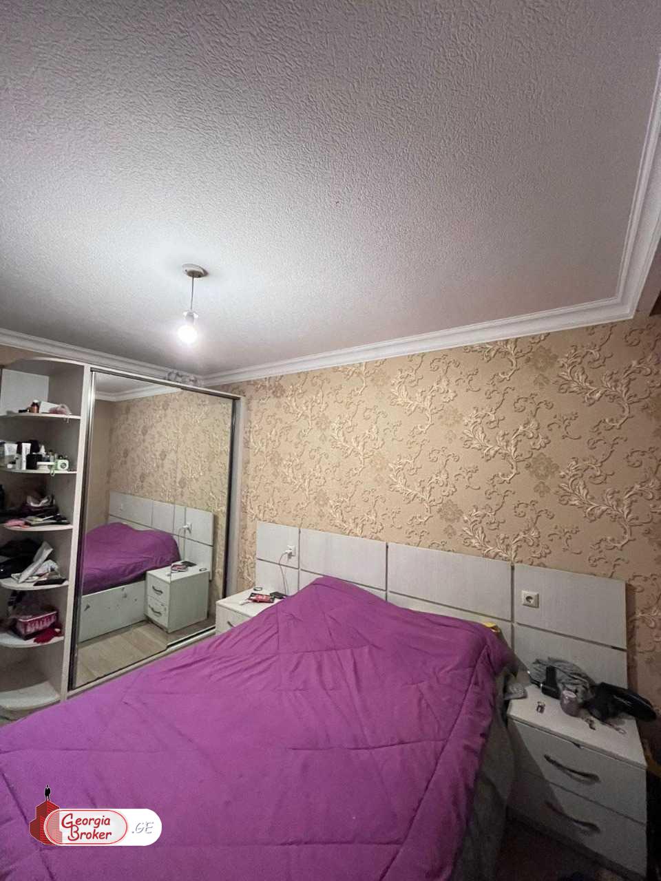 продается квартира с новым ремонтом 4-комнаты