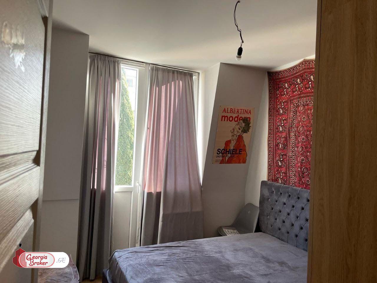 nearly repaired 3-room apartment for sale