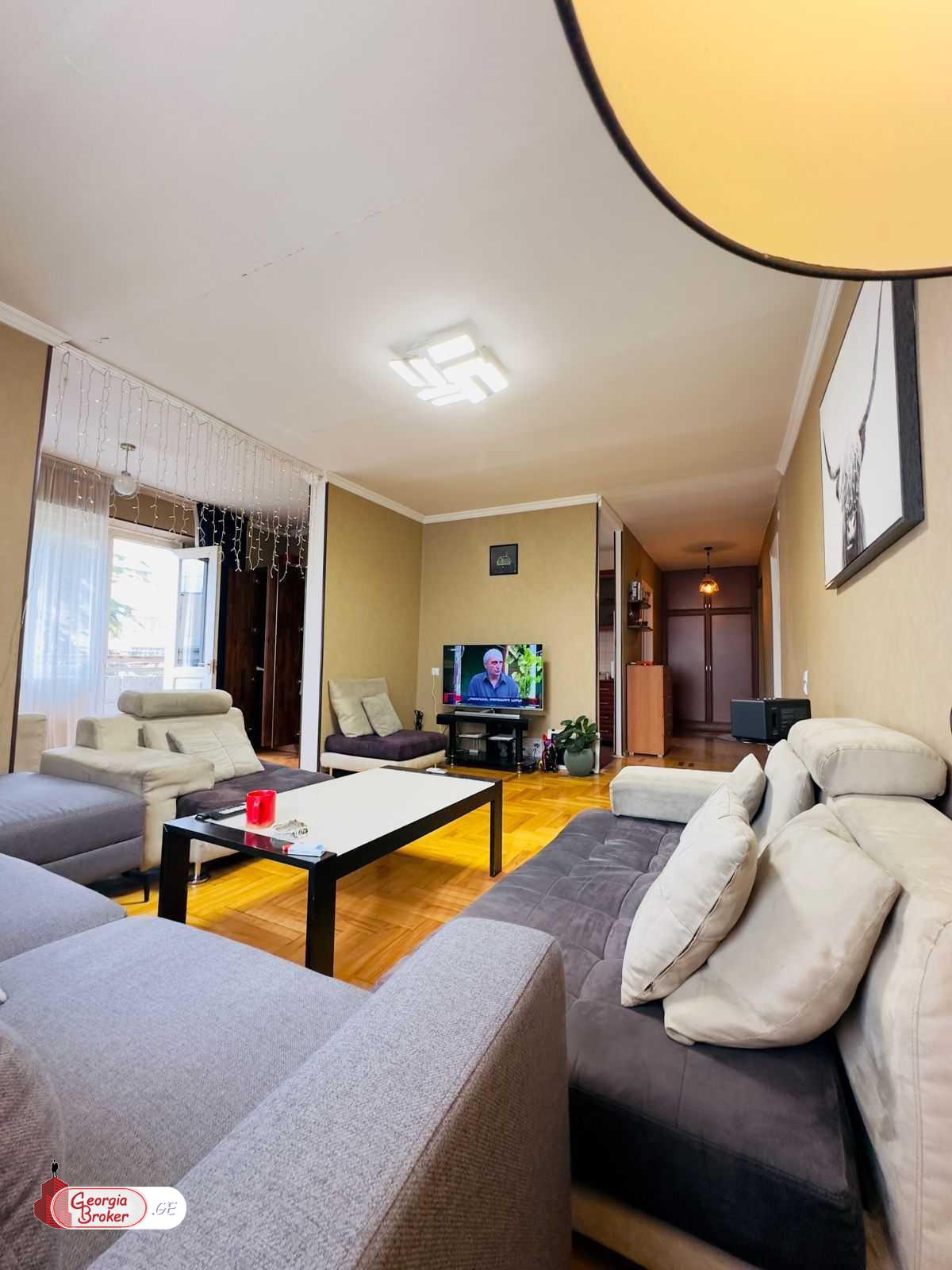 nearly repaired 3-room apartment for sale