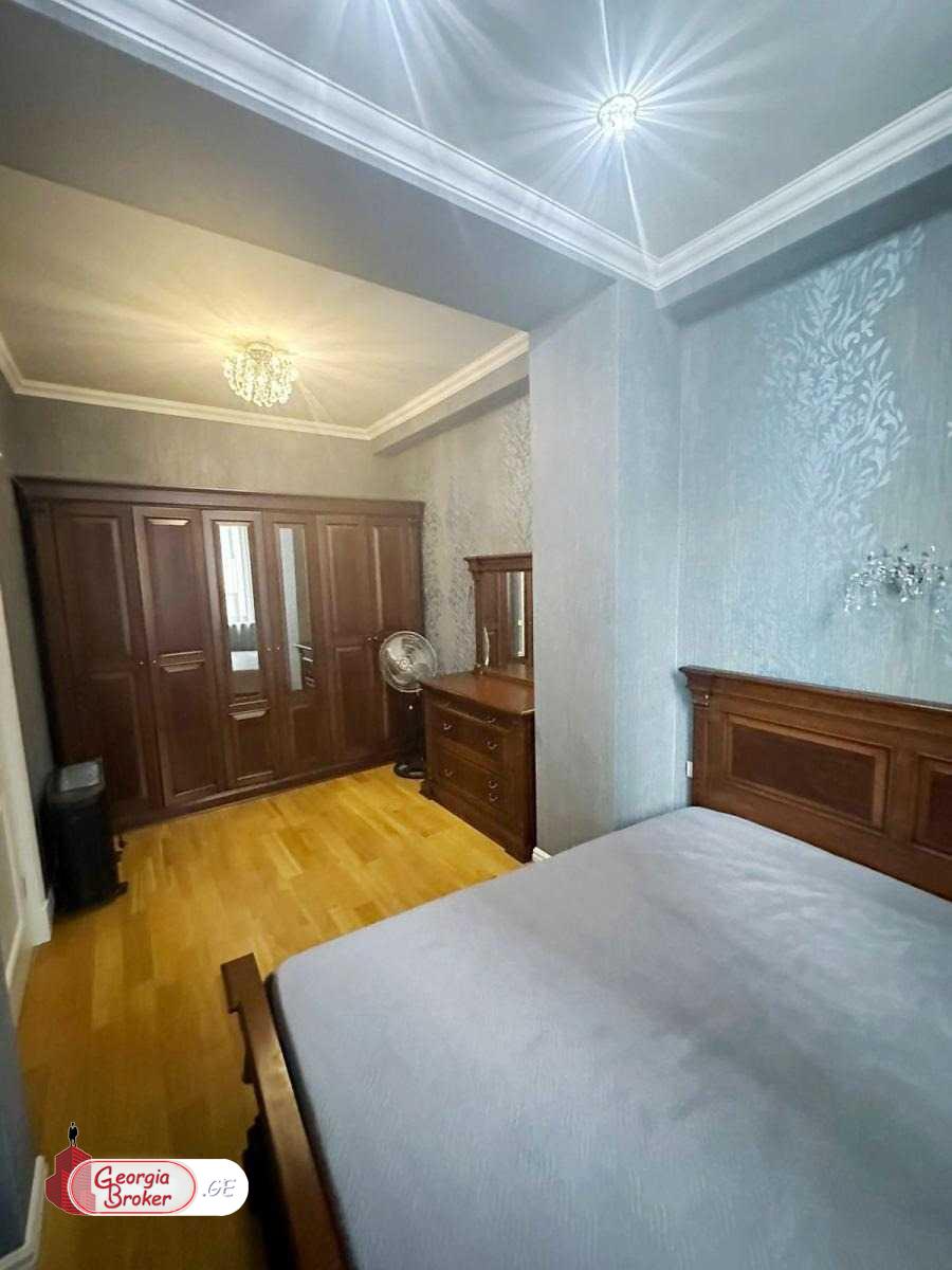 nearly repaired 2-room apartment for sale