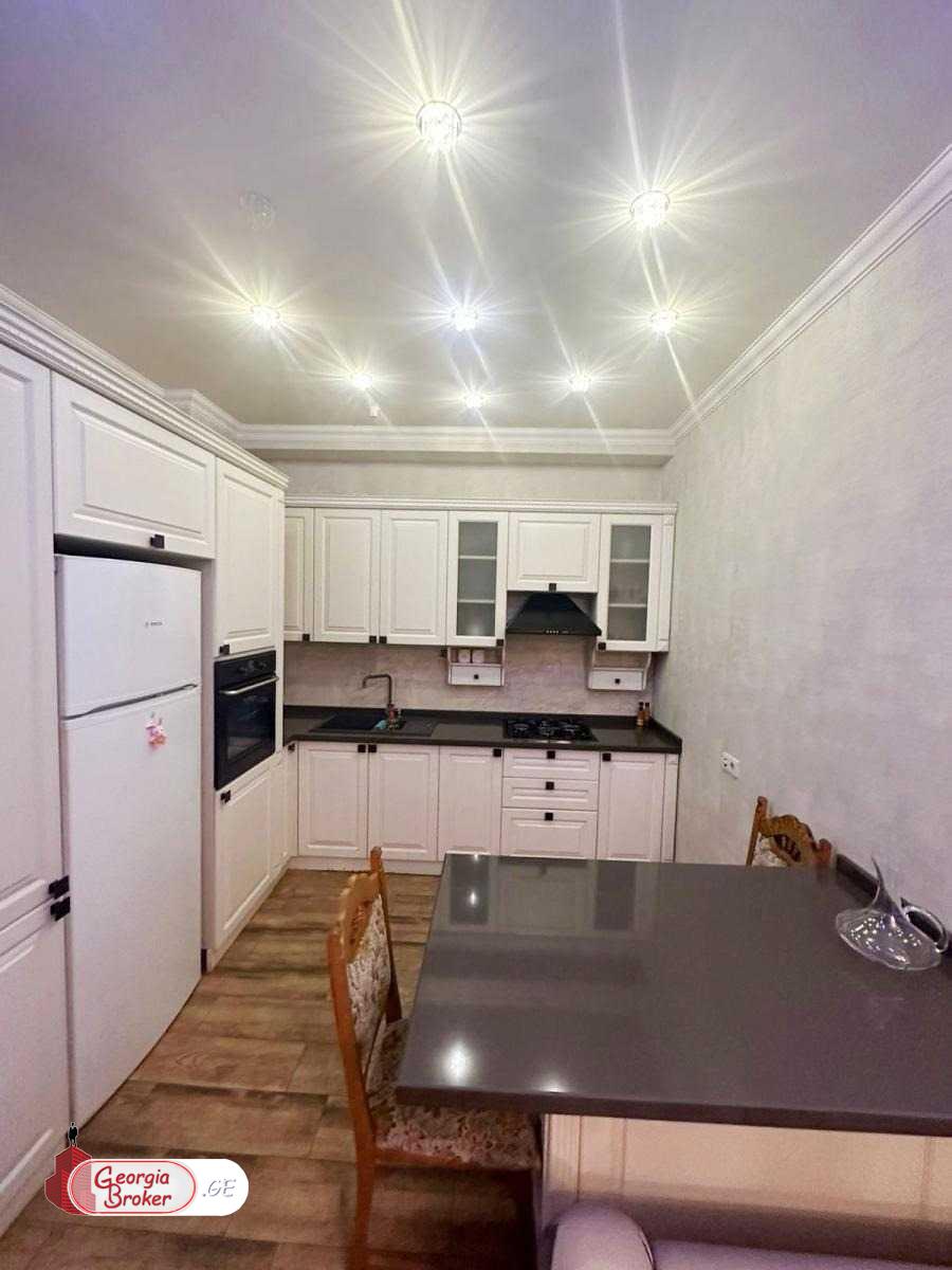 nearly repaired 2-room apartment for sale