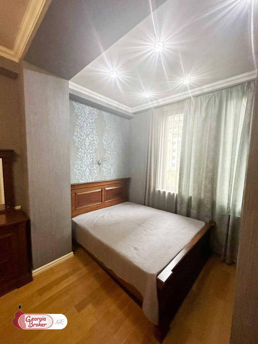 nearly repaired 2-room apartment for sale