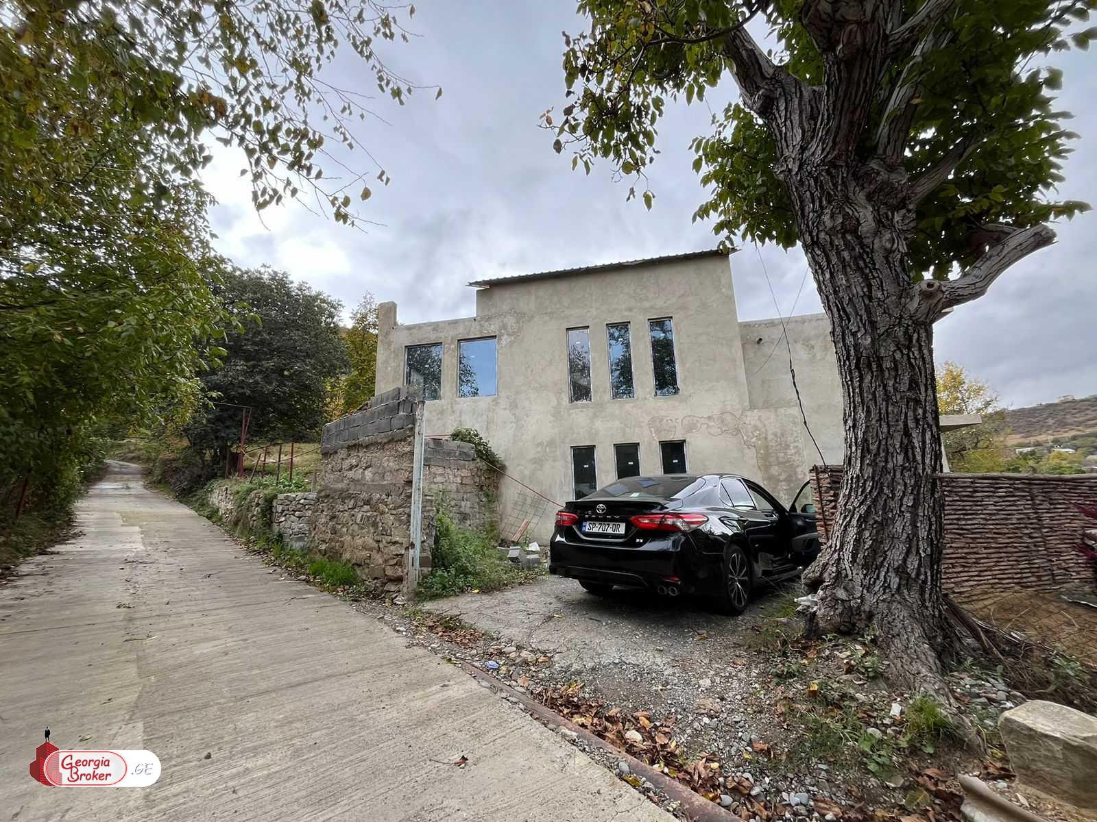 new build 7-room house for sale