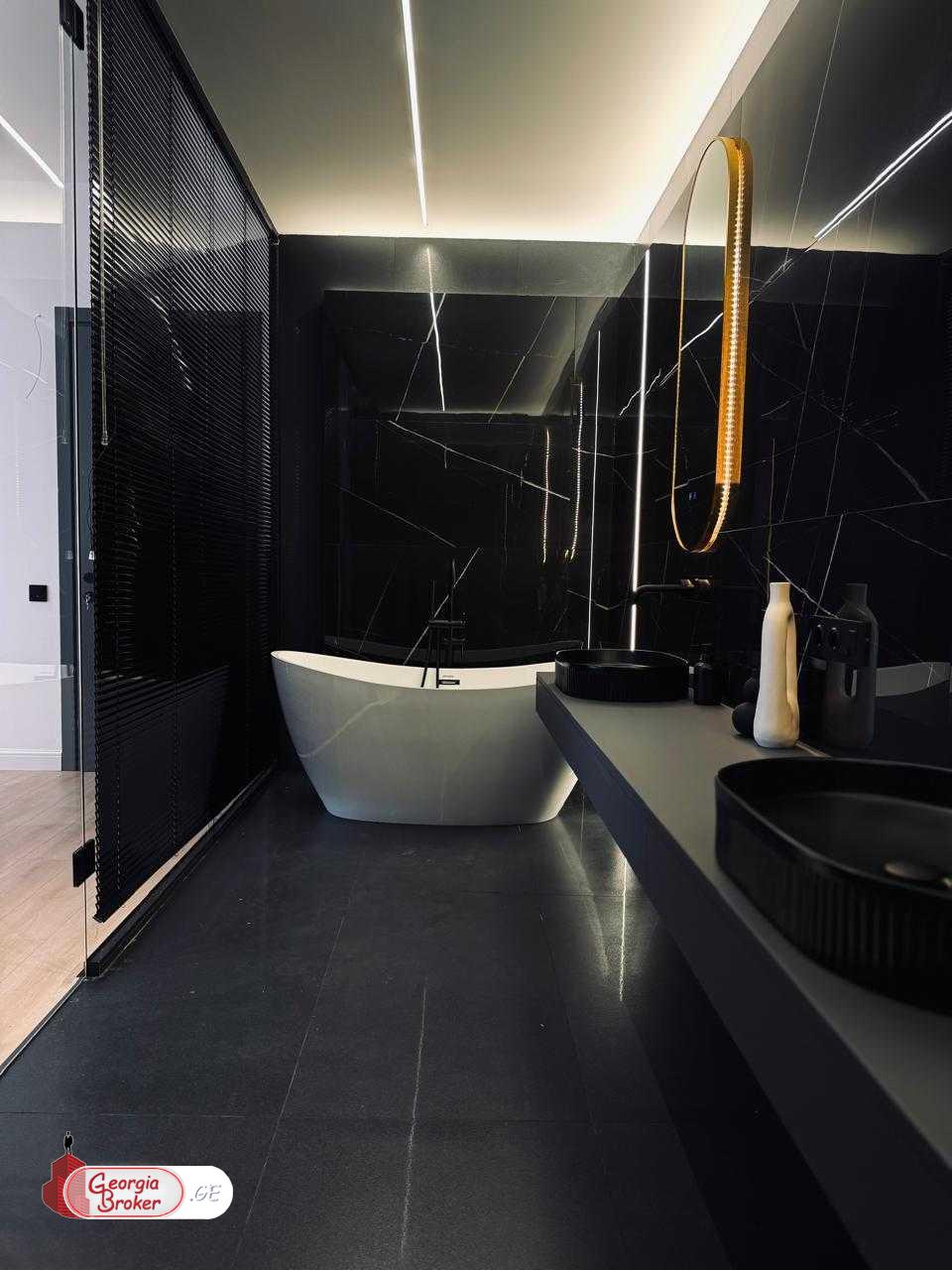 продается дом с новым ремонтом 7-комнат