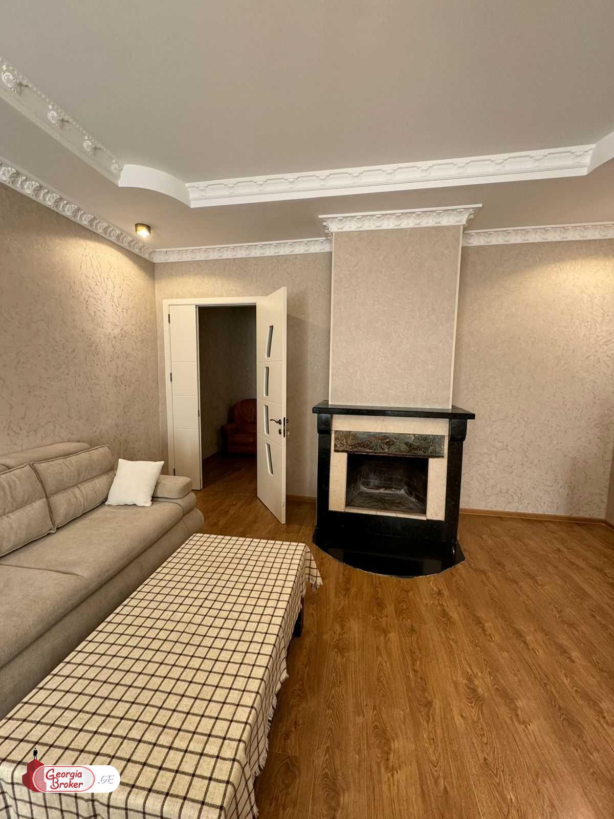 იყიდება ახალი გარემონტებული 4 ოთახიანი ბინა