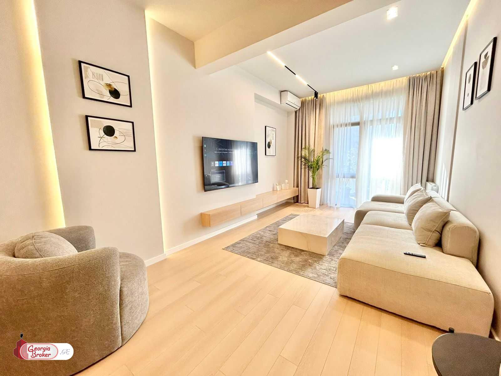 nearly repaired 2-room apartment for sale