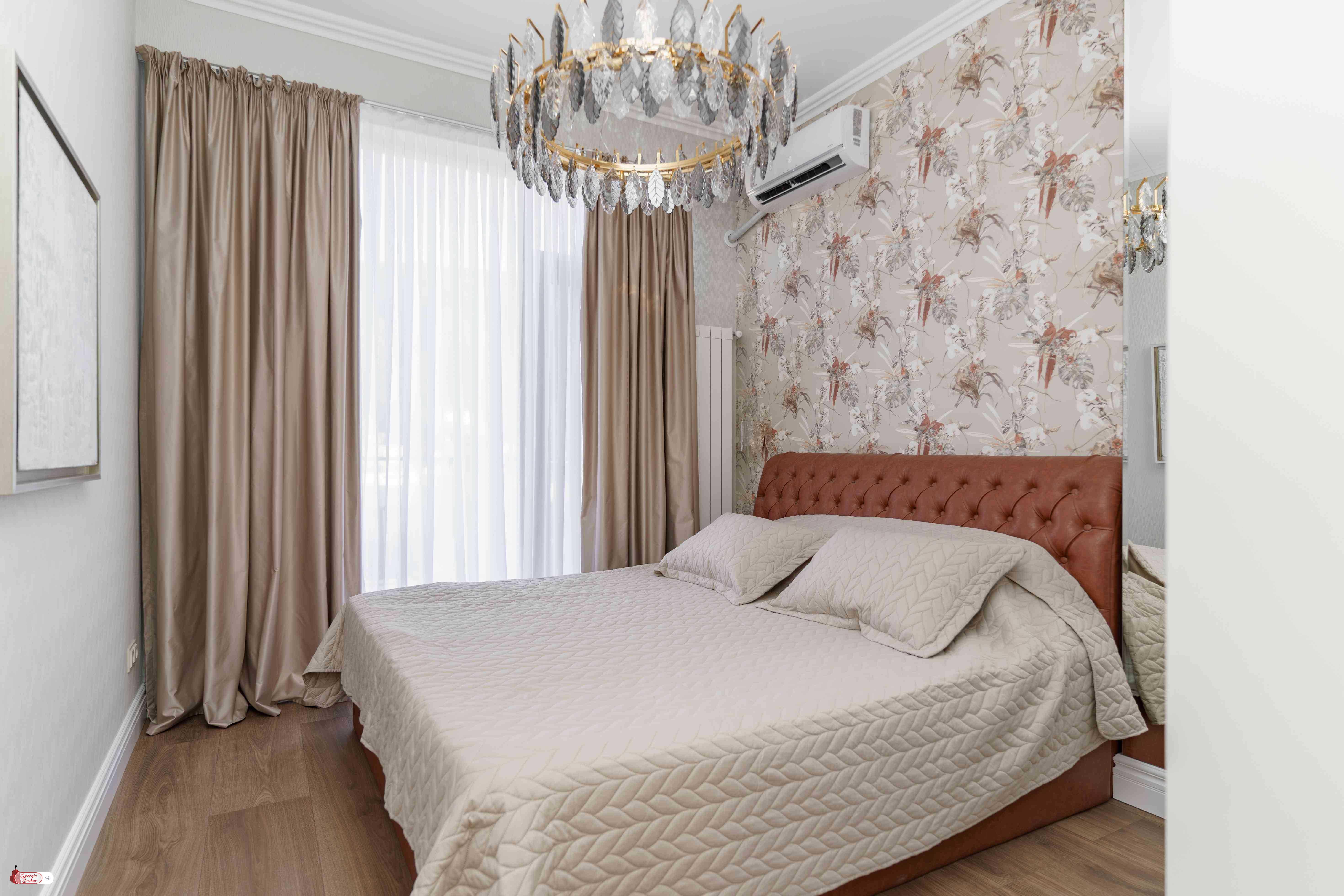 nearly repaired 3-room apartment for sale