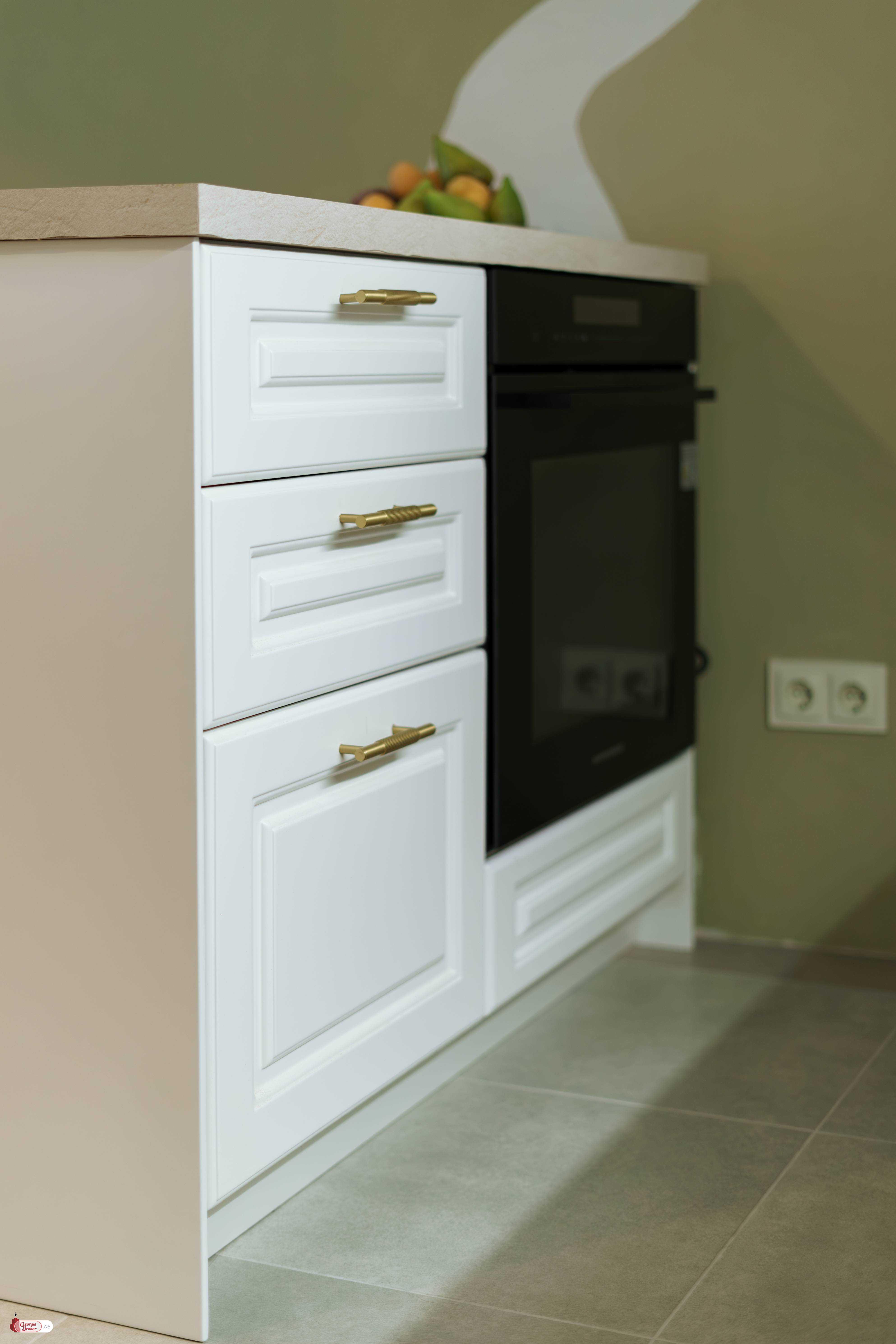 nearly repaired 3-room apartment for sale