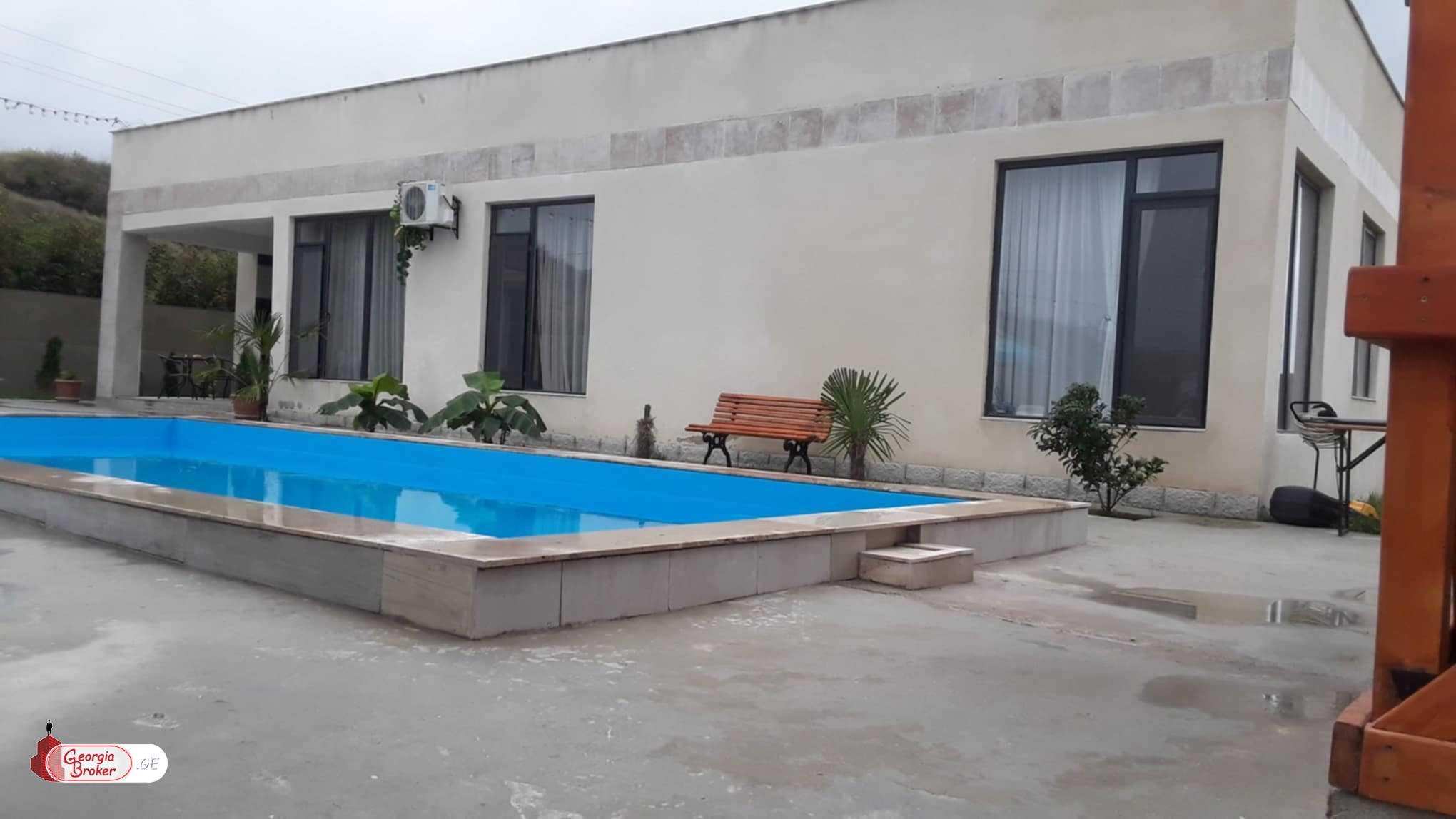 იყიდება ახალი გარემონტებული 7 ოთახიანი სახლი