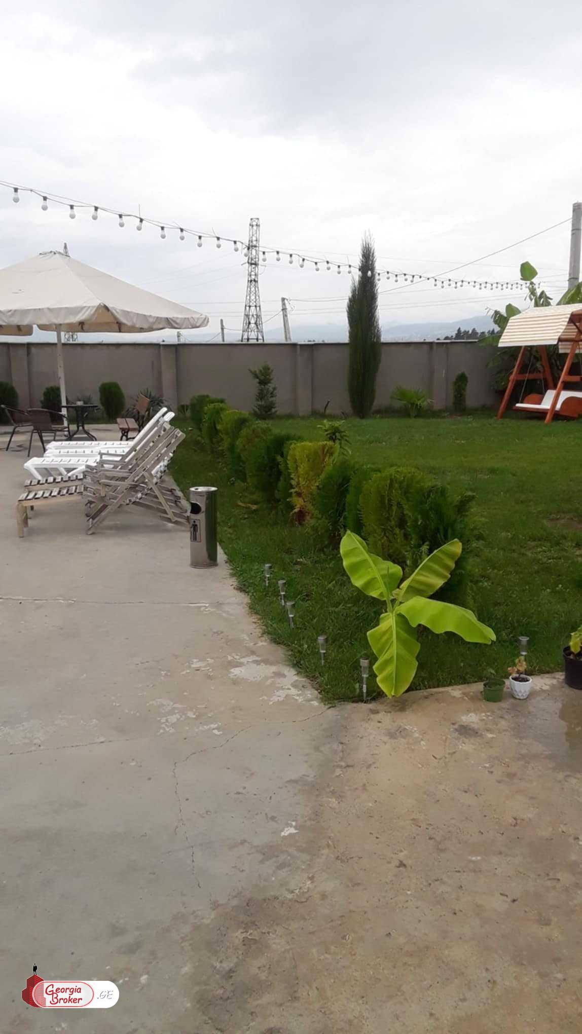 იყიდება ახალი გარემონტებული 7 ოთახიანი სახლი