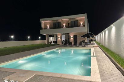 nearly repaired 9-room house for sale