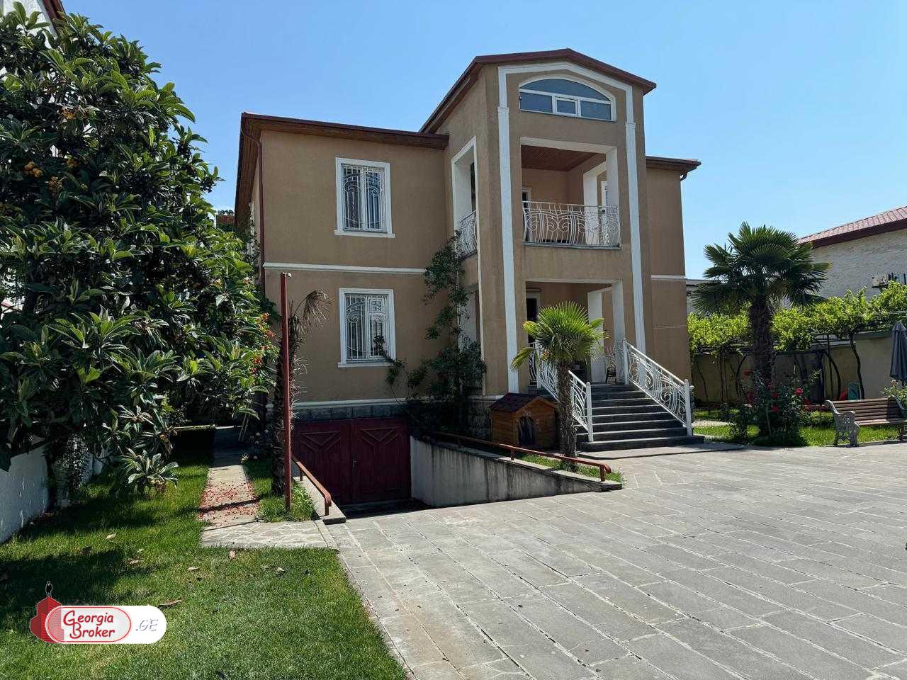 nearly repaired 7-room house for sale