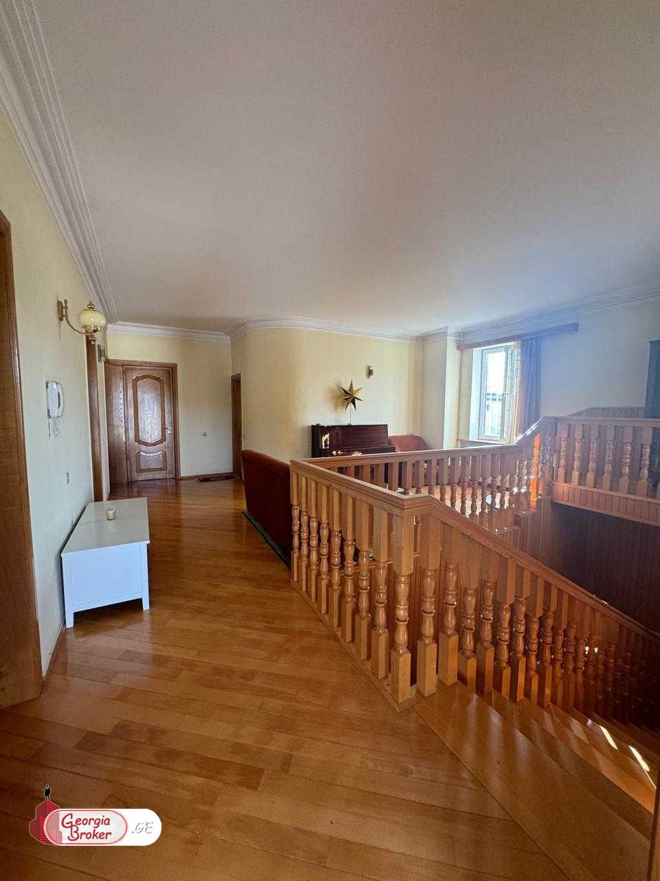 nearly repaired 7-room house for sale