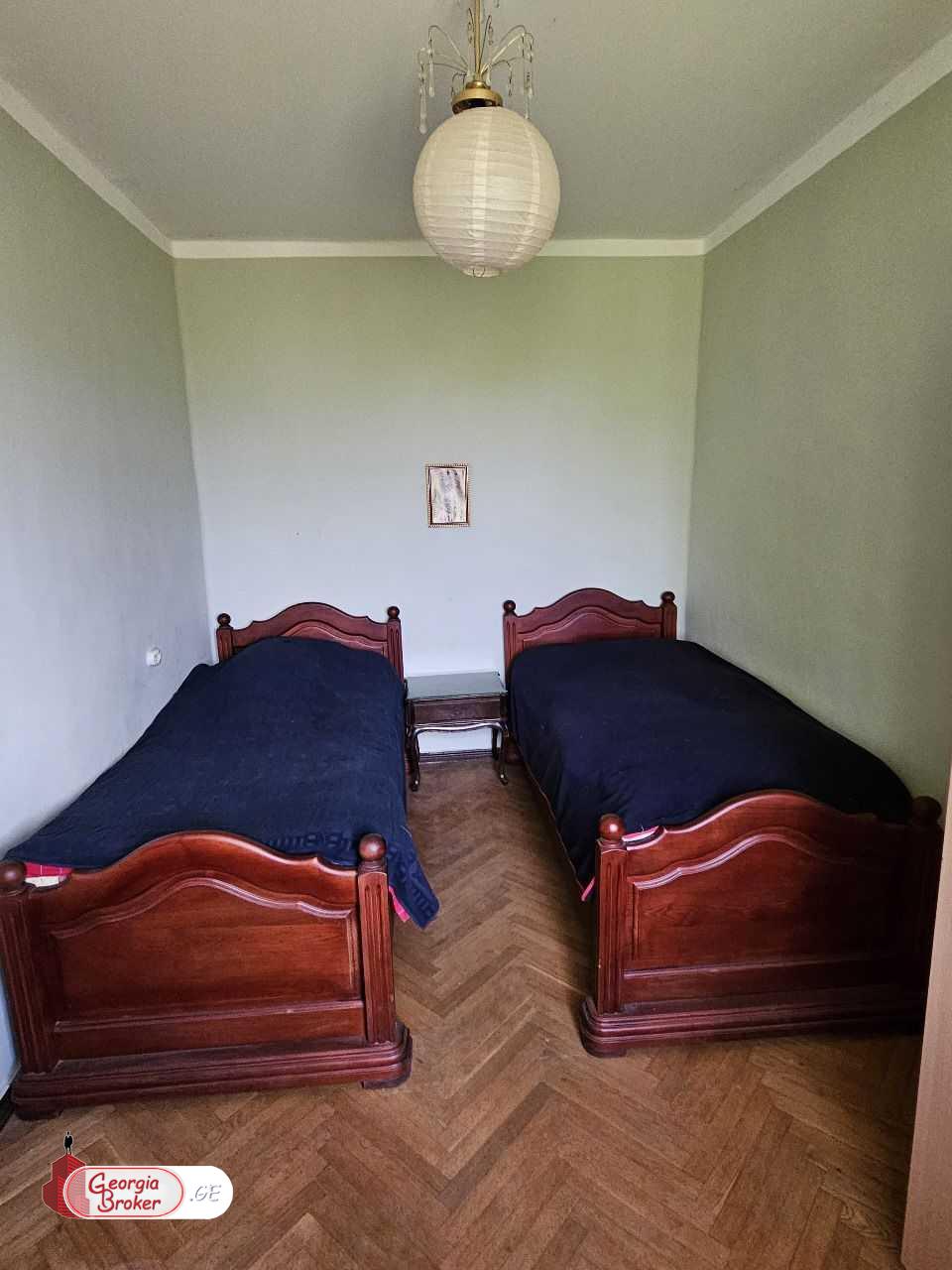 продается дом со старым ремонтом 6-комнат