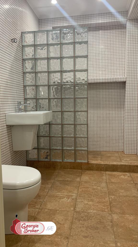 продается дом с новым ремонтом 5-комнат