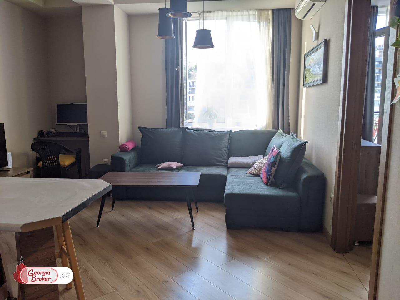 nearly repaired 2-room apartment for sale