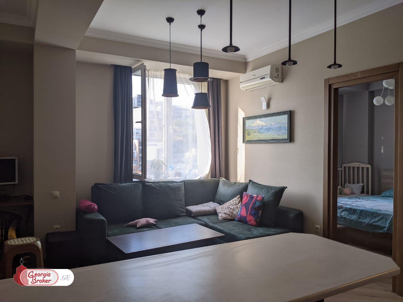 nearly repaired 2-room apartment for sale