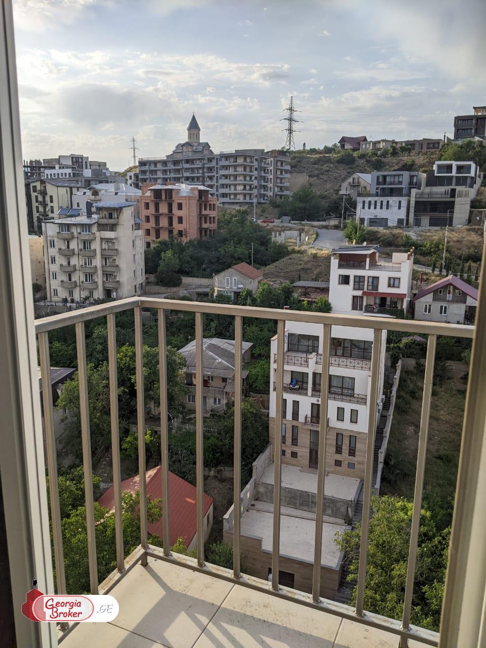 nearly repaired 2-room apartment for sale